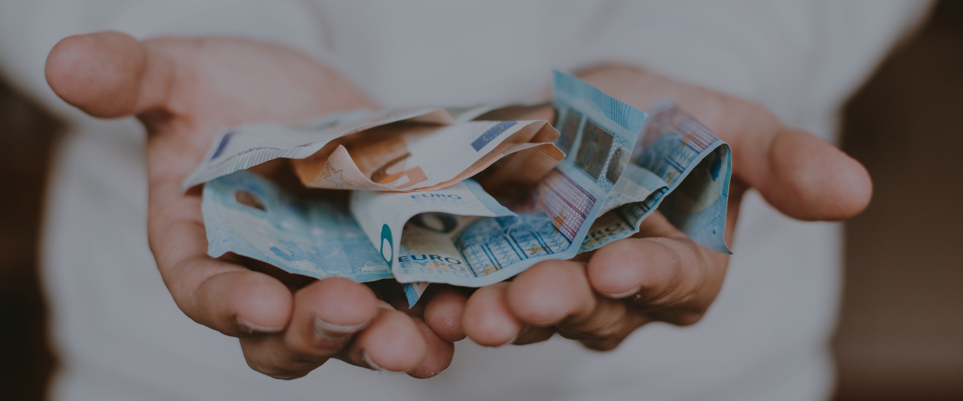 Revenue Share Guide for Artists and Curators